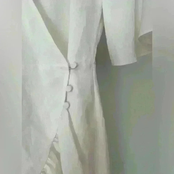 TOPSHOP White Ruffled Wrap Mini Dress | size 2 - Picture 3 of 12